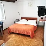 And Merica Vendégház 3*